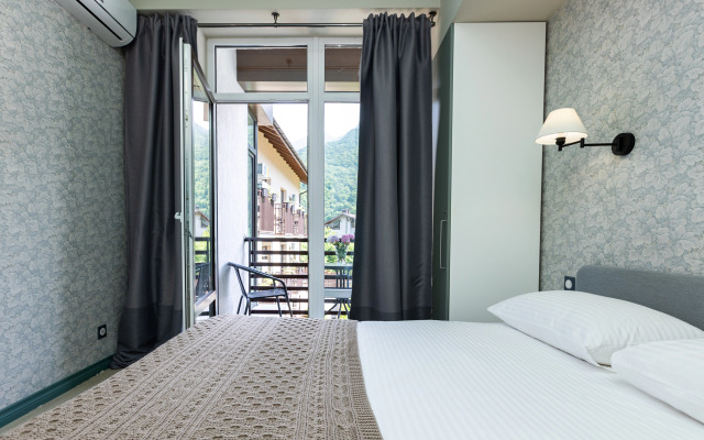 Квартира дизайнерская в центре Красной Поляны