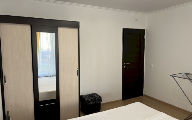 Апартаменты 340 Мира 3