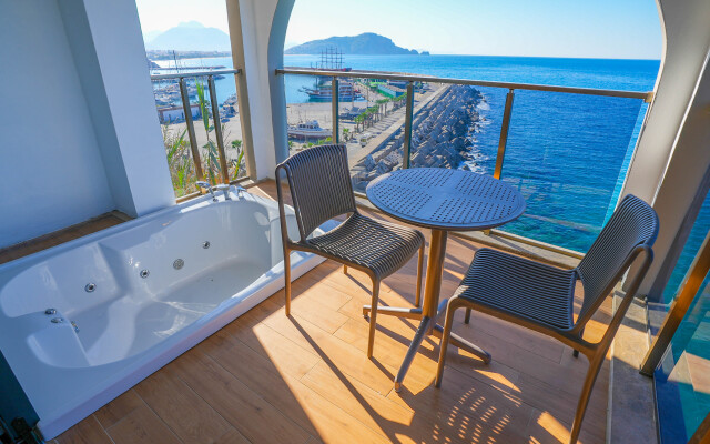 Ada Port Hotel - Adults Only
