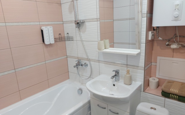 Квартира Волжский берег на Трехсвятской, 28