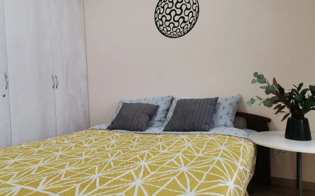 Flat a good eurodvushka on Saphirnaya street, 13