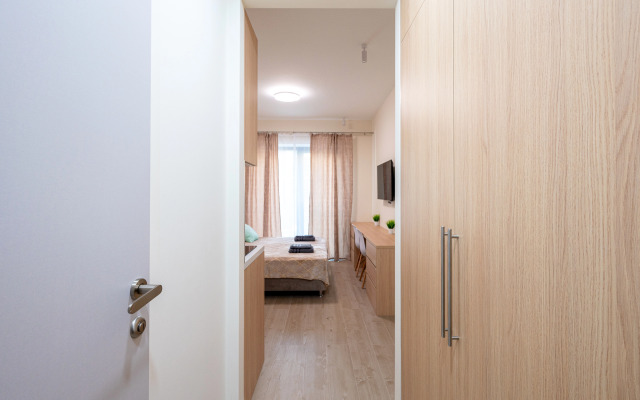 Na Naberezhnoy Makarova 58 Apartments