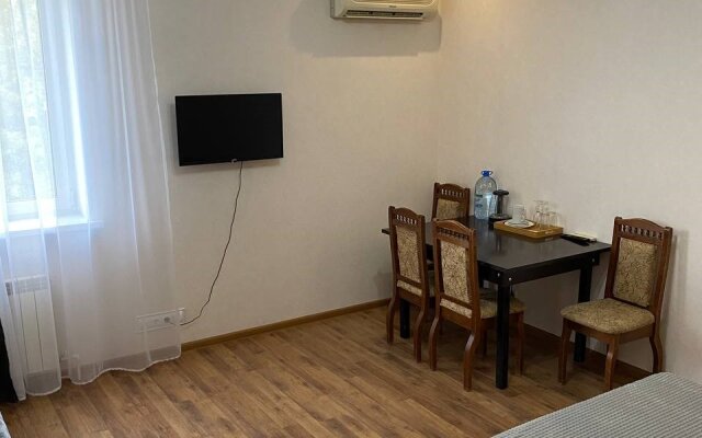 Milana Guest House