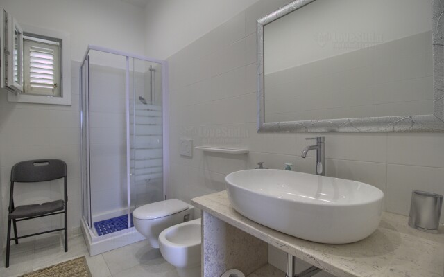 Polo - Relax Front Sea House