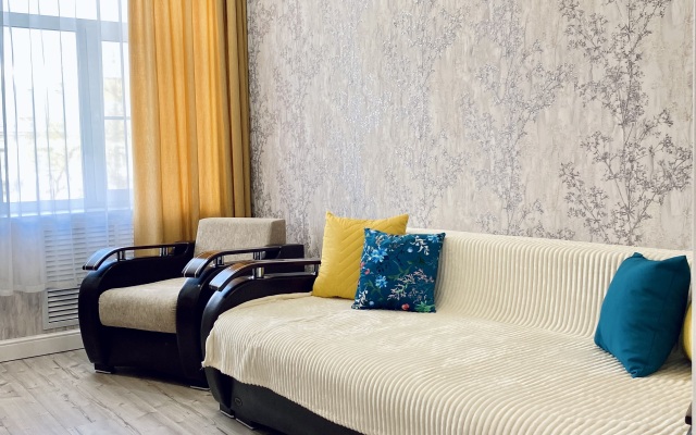 V Samom Tsentre Flat