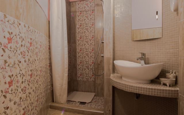 Toroni Luxury Villas - White Villa