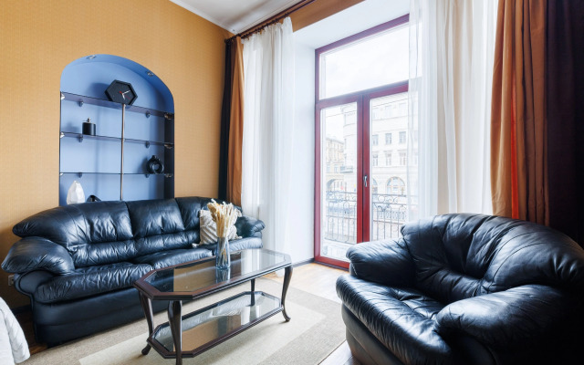 Апартаменты 2 спальни с камином около Банковского мостика