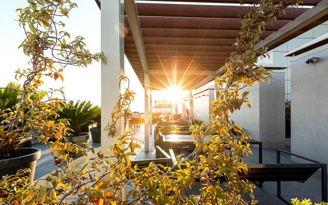 V Zhk Metropol S balkonom Apartments