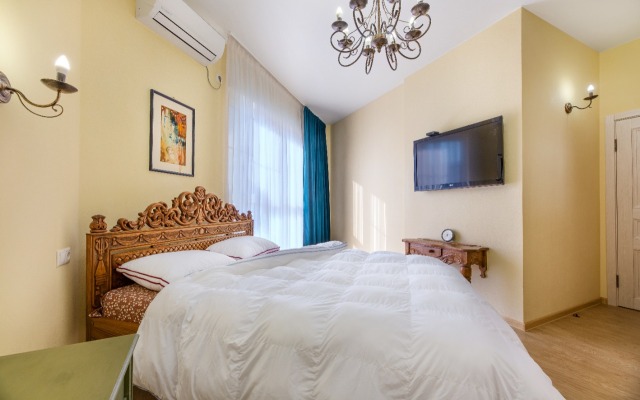 Pervaya Liniya Naberezhnoy Apartments