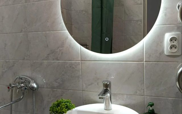 Rich House Na Ulitse Sadovoye Koltso 17a Flat