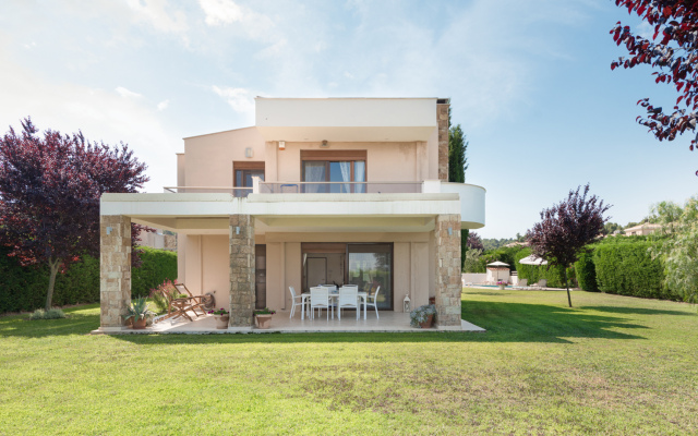 Belus Luxury Sani Villa
