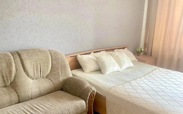 Квартира 2-комнатная с балконом на Октябрьском