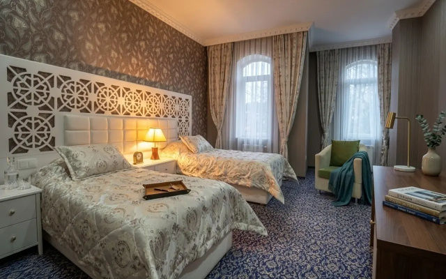 Отель Seven Palace