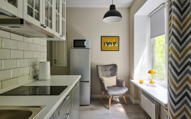 First 4 Apartments