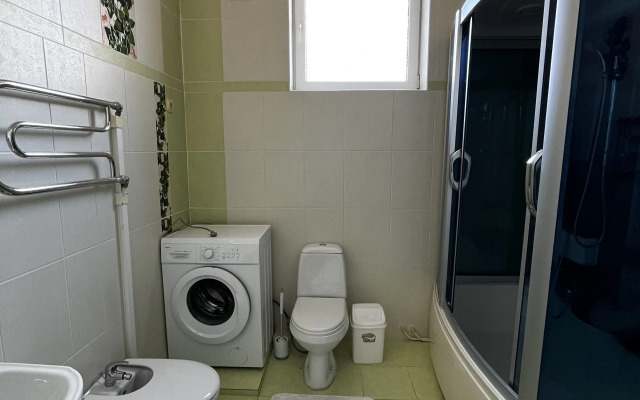 Dlya Bolshoy Semyi  Na 10  chelovek Apartment