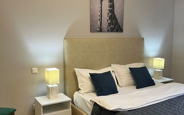 M.o.o.n Apartments Tole Bi Tulebaeva Kv 8 Tsentr Flat