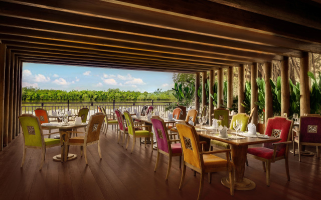 An Lam Retreats Saigon River Resort