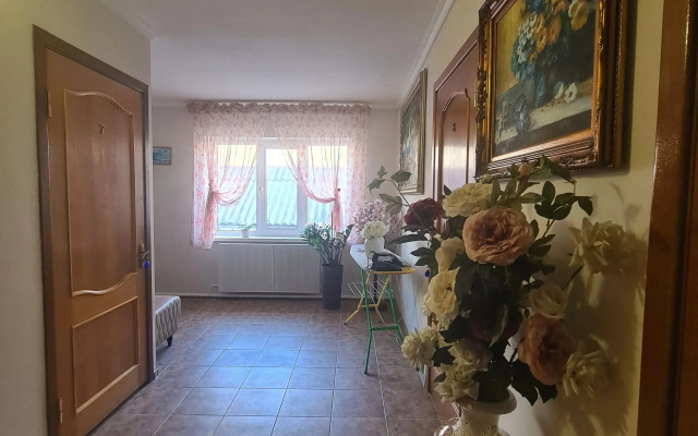 Zolotoy Lev Hotel