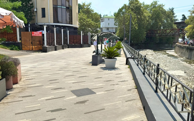 Квартира с бассейном на территории МореСолнцеАпарт