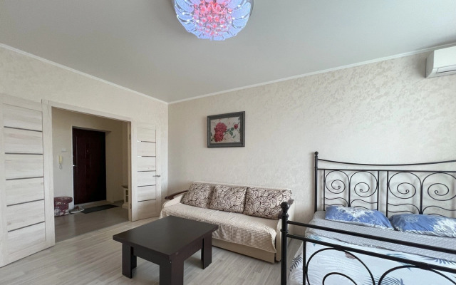 V Novom Elitnom Dome V Tsentre Goroda Flat