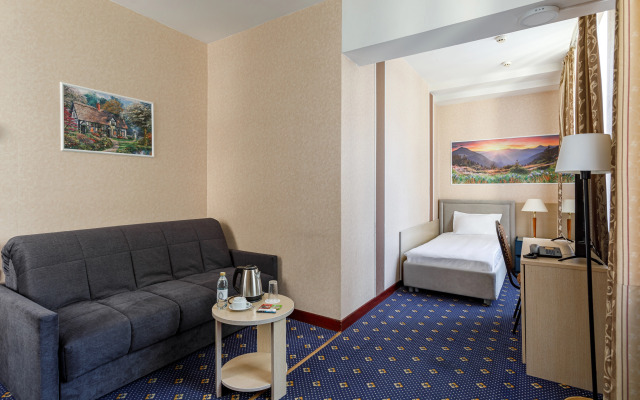Oksana Hotel