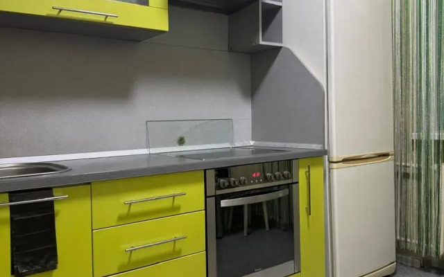 Dvukhkomnatnaya V Tsentre Goroda Flat