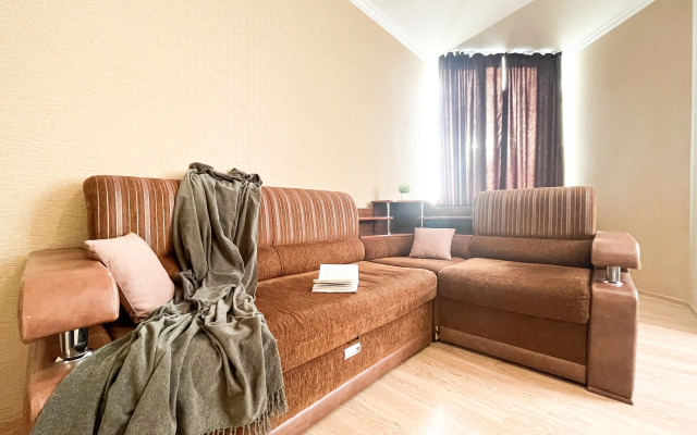 Dvuhkomnatnaya Prostornaya Kvartira V Tsentre Goroda Apartments