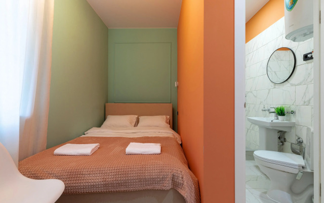 Апартаменты Мой Питер на Среднеохтинском