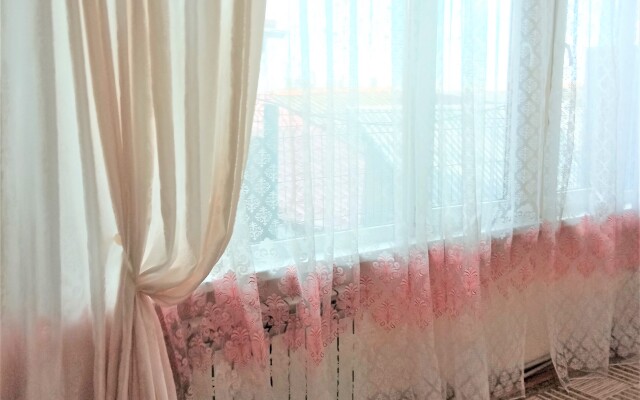 Studiya S Dvorikom V Plyazhnoy Zone Flat