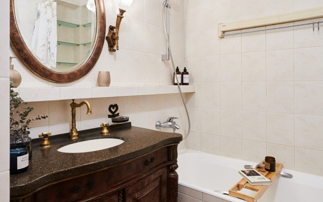 Квартира GM Apartments Булгаков на Патриарших Прудах