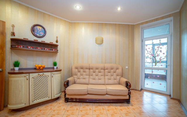 Апартаменты Радищева 12 трехкомнатная