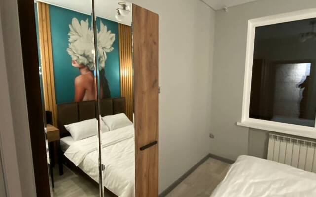 Apartment Three Styles near Tsvetnik