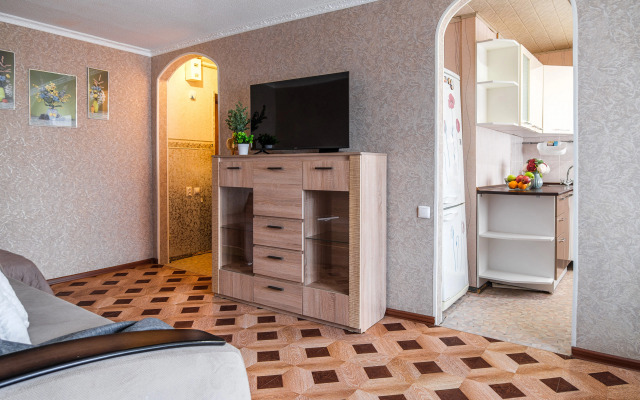 Апартаменты Двухкомнатные по Авиаторов 7