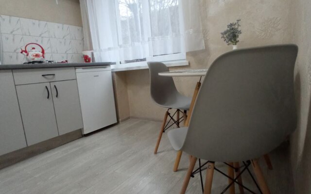 Favorite Home Proletarian 49 Flat