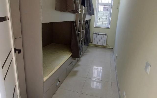 Check Inn Hostel