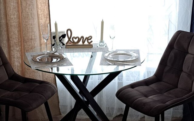 Studiya Na Glavnoy Ulitse Flat