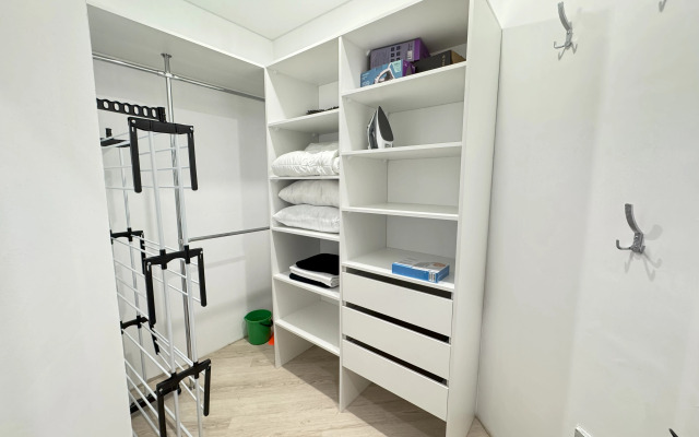 V Tsentre Goroda A2 Apart Flat