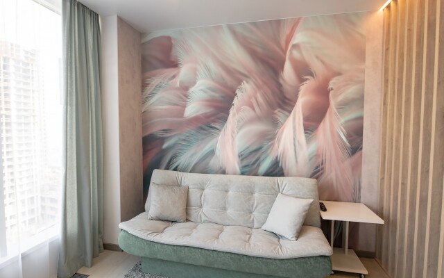 Апартаменты на высоком этаже с видом на мост, недалеко от центра. Брянская 18.