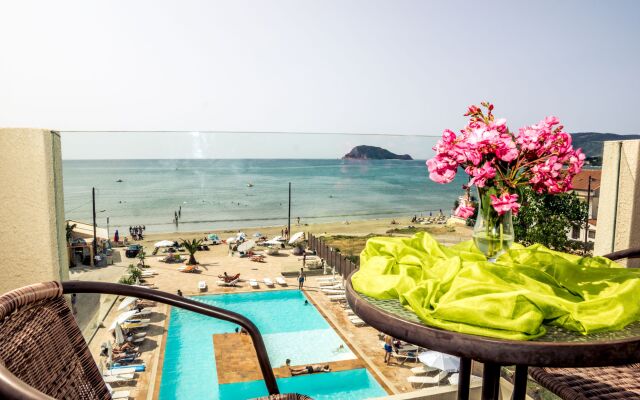 Gardelli Art Resort Hotel