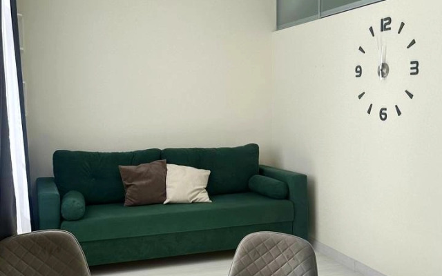 Green Apartment Ryadom S Tsentrom Flat