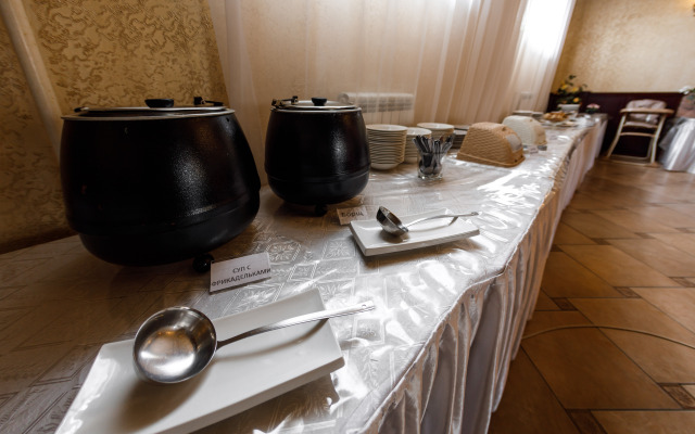 Uyut Tamani Hotel
