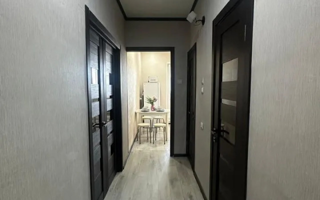 Ryadom S Vokzalom Flat