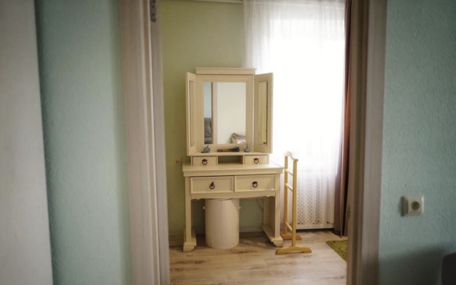 U morya Feodosiya Fedyko 49 Flat