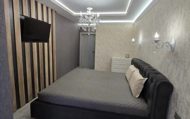Semeynaya Treshka Flat