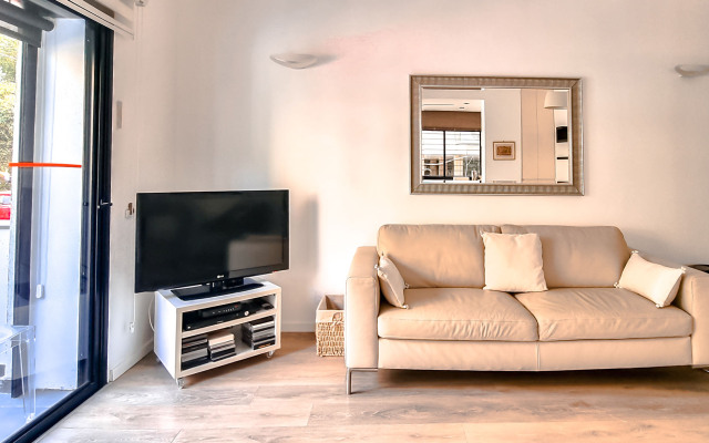 Apt Nacre Apartments