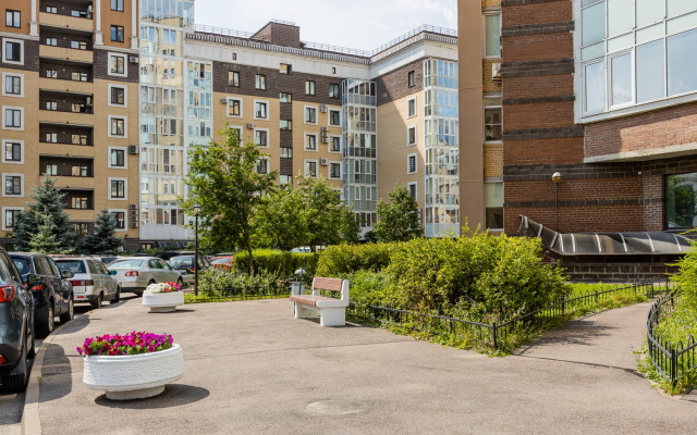 Lyuks U Krestovskogo Ostrova Apartments