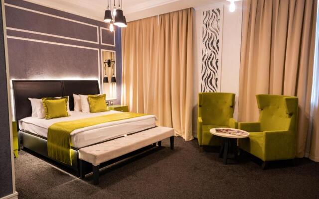 Dondar Hotel
