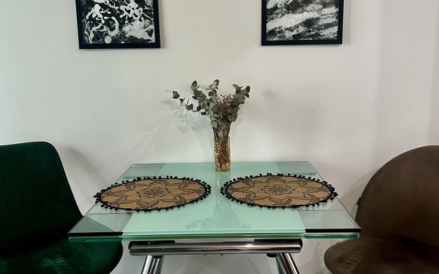 Na Suzdalskoy Flat
