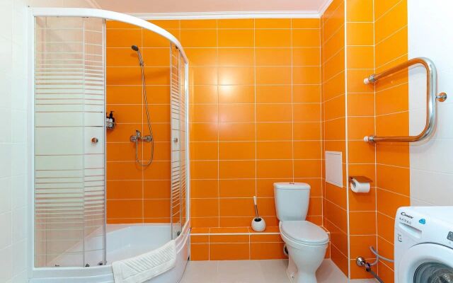 U Metro Parnas 1971 Apartment