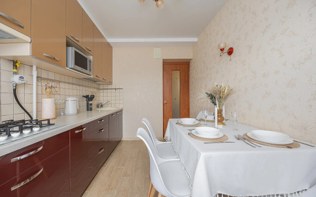 Apartamenty trehkomnatnye v 4km ot Kremla Sova-Dom